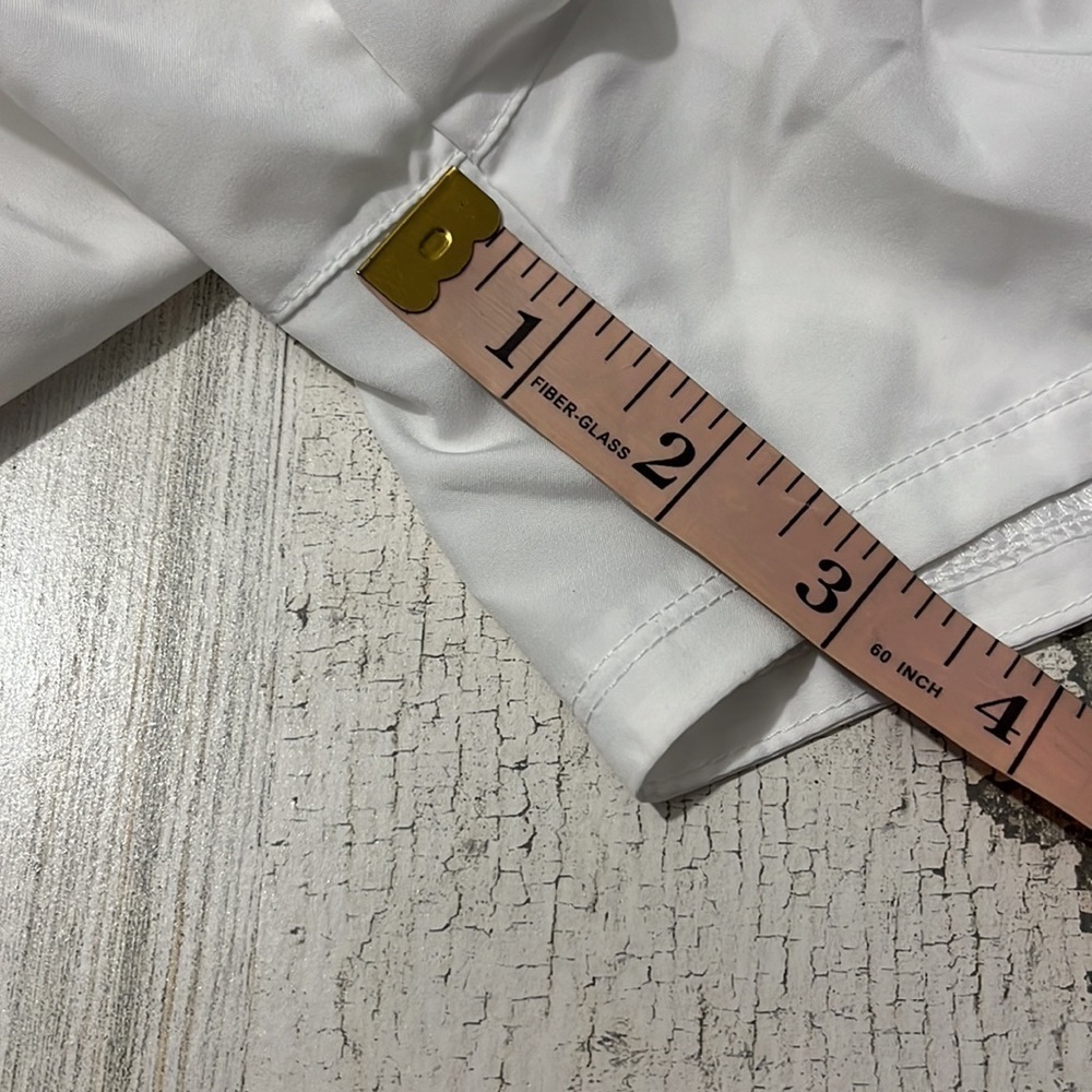 Nike dri-fit white shorts size M. New - Picture 6 of 8